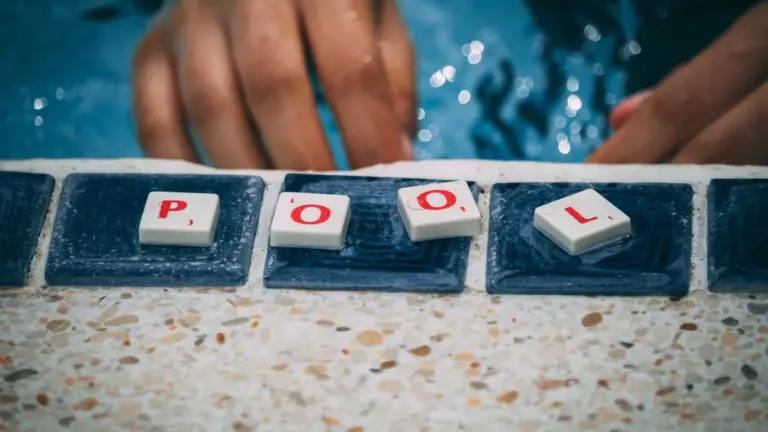 pH-Wert im Pool zu hoch: Ursachen und Lösung