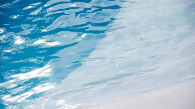 Skimmer Pool 2026: Acht Modelle für Aufstell- und Stahlwandpools